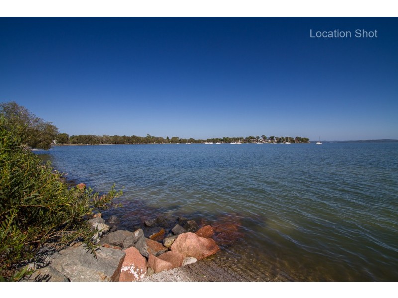 42 Poilus Parade, Tanilba Bay NSW 2319
