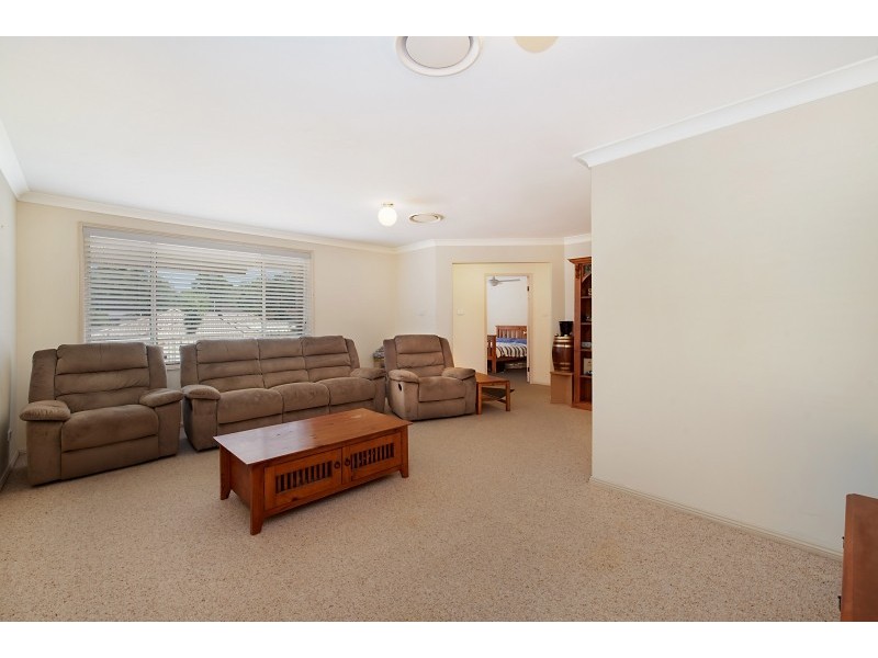 8 Warabi Close, Medowie NSW 2318