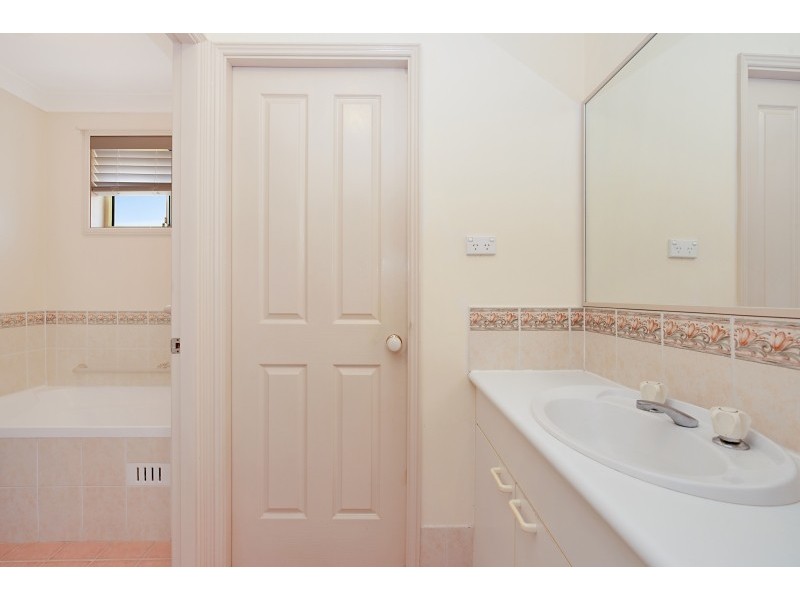 8 Warabi Close, Medowie NSW 2318