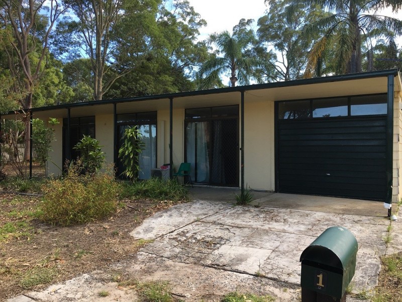 1 Lloyd George Grove, Tanilba Bay NSW 2319