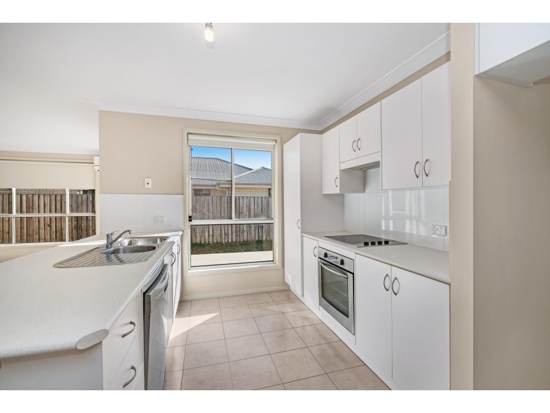 5 Matilda Avenue, Tanilba Bay NSW 2319