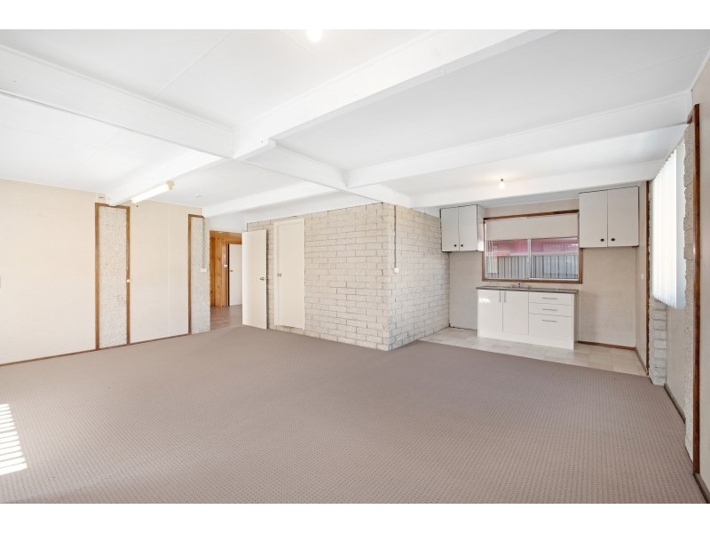 18 Fairlands Road, Mallabula NSW 2319