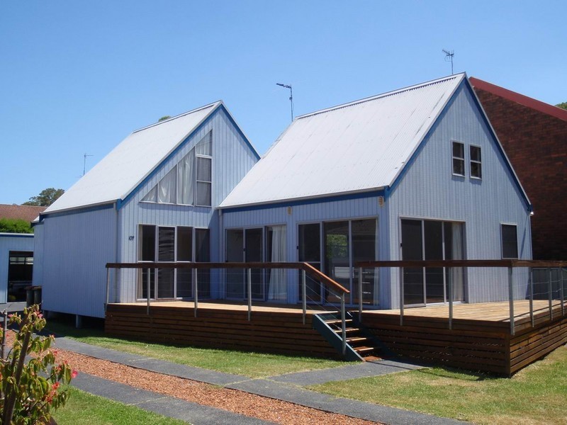 109 Cook Parade, Lemon Tree Passage NSW 2319