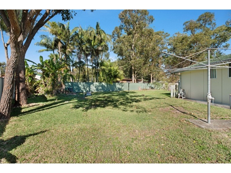 17 Cambridge Avenue, Lemon Tree Passage NSW 2319