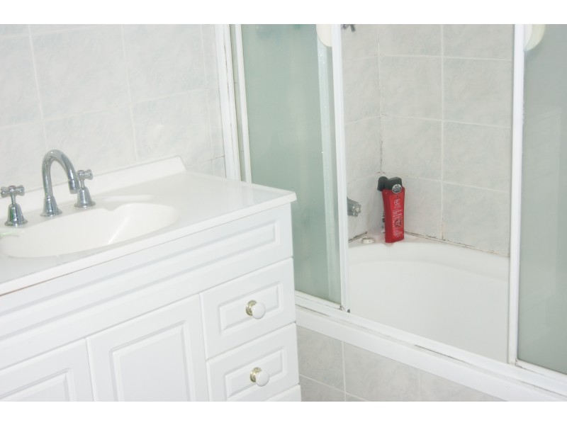 34 Avenue of the Allies, Tanilba Bay NSW 2319