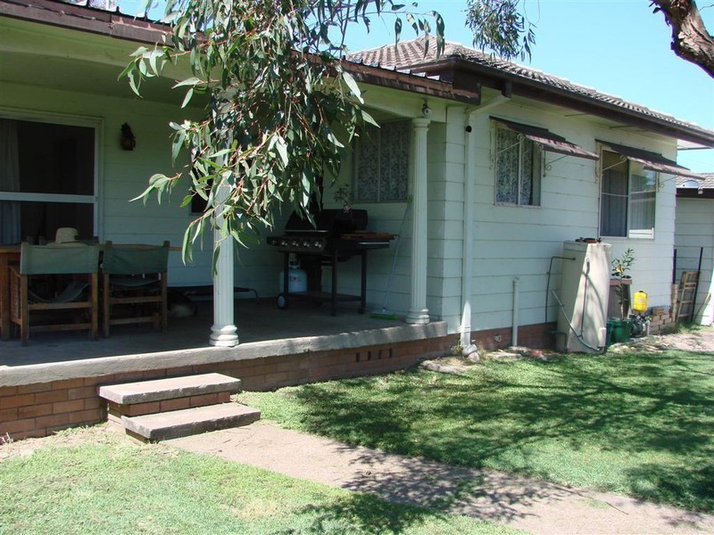 27 Fairlands Road, Mallabula NSW 2319