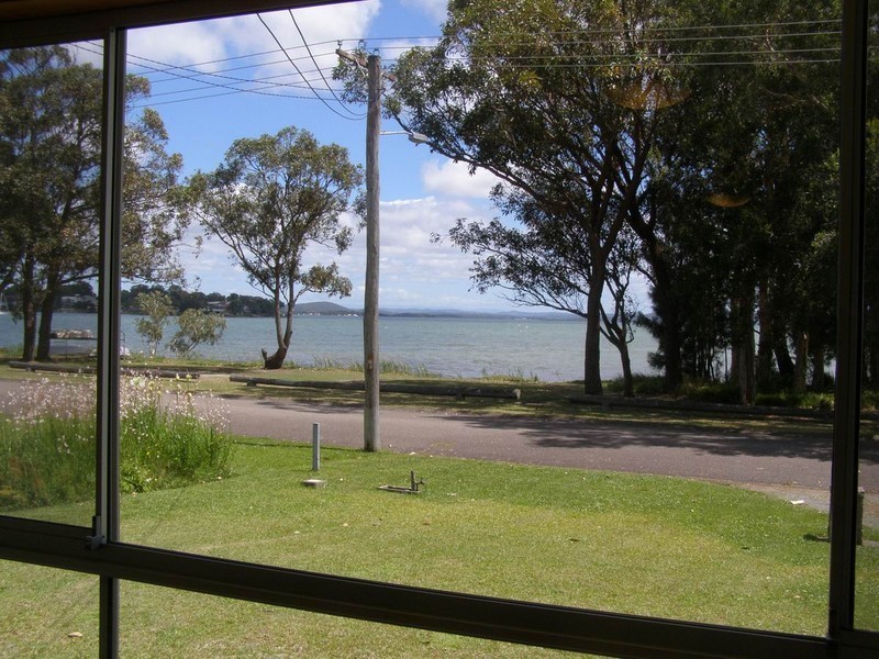 62 Peace Parade, Tanilba Bay NSW 2319