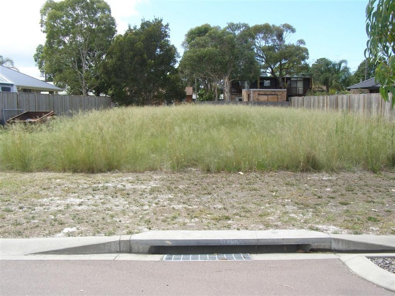 22 Brittania Drive, Tanilba Bay NSW 2319