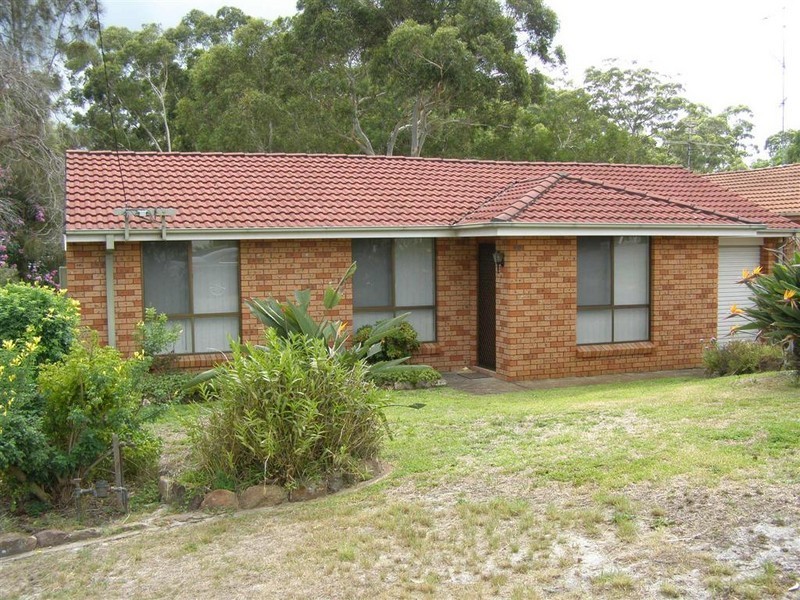 3 Boyd Avenue, Lemon Tree Passage NSW 2319