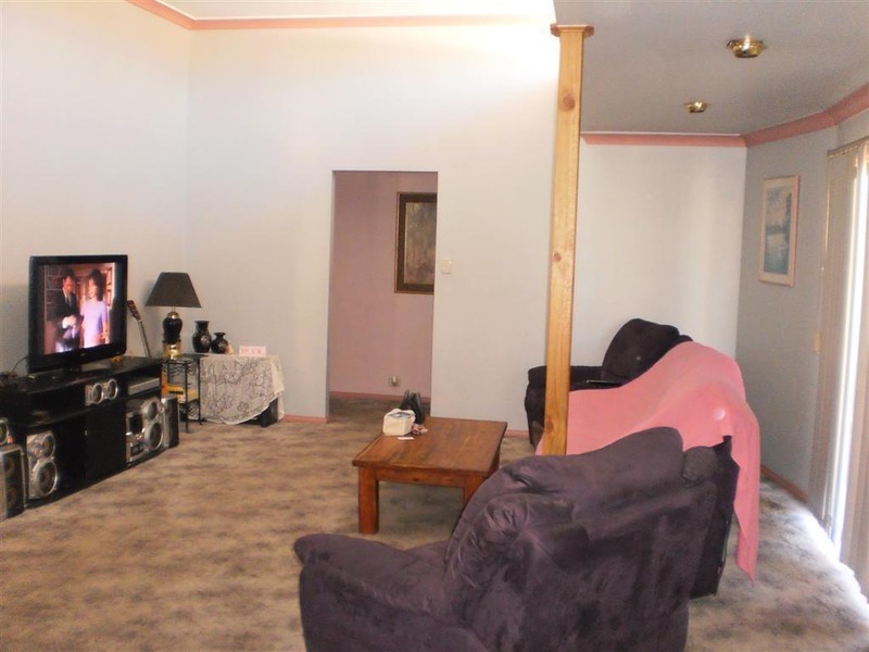 16 Lloyd George Grove, Tanilba Bay NSW 2319