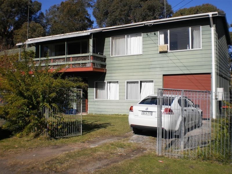 10 Caswell Crescent, Tanilba Bay NSW 2319