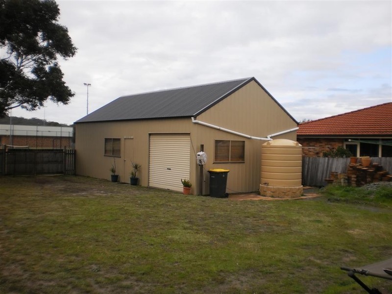 6 Wychewood Avenue, Mallabula NSW 2319