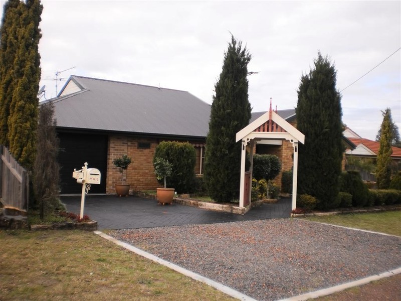 6 Wychewood Avenue, Mallabula NSW 2319