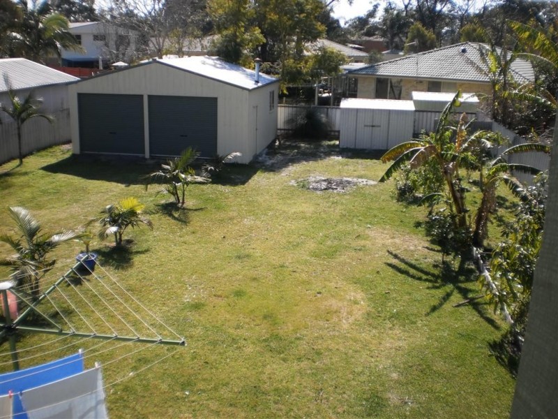 21 Lloyd George Grove, Tanilba Bay NSW 2319