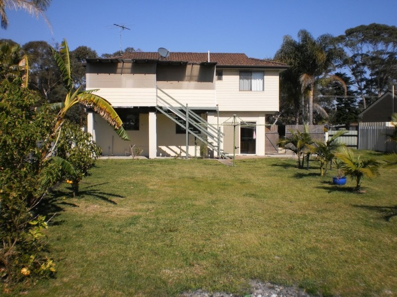 21 Lloyd George Grove, Tanilba Bay NSW 2319