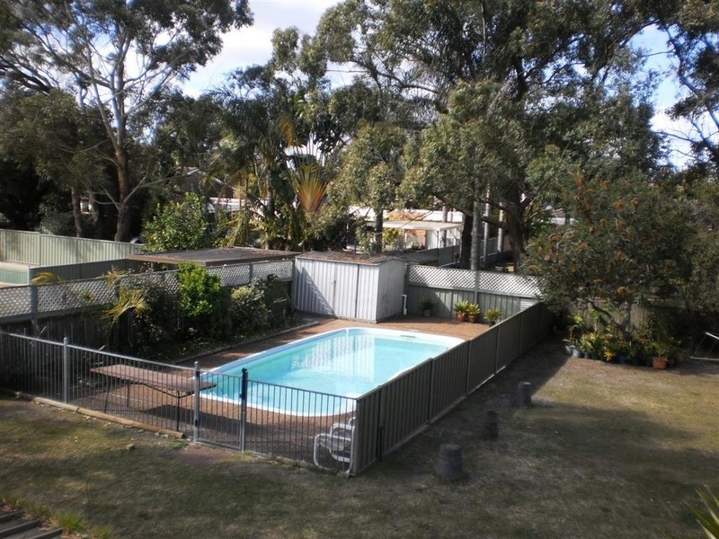 42 Clemenceau Crescent, Tanilba Bay NSW 2319