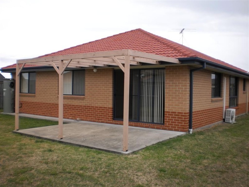 10 Stuarts Way, Tanilba Bay NSW 2319