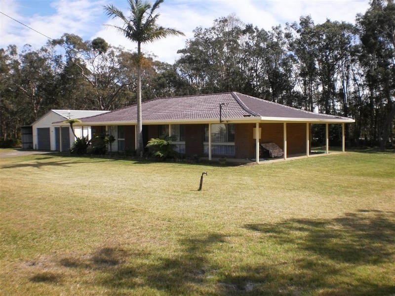 1 Brownes Road, Salt Ash NSW 2318