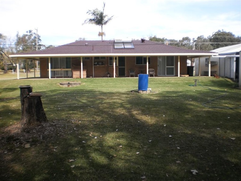 1 Brownes Road, Salt Ash NSW 2318