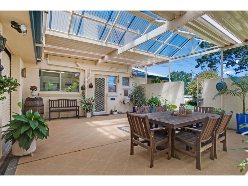 42 Caswell Crescent, Tanilba Bay NSW 2319