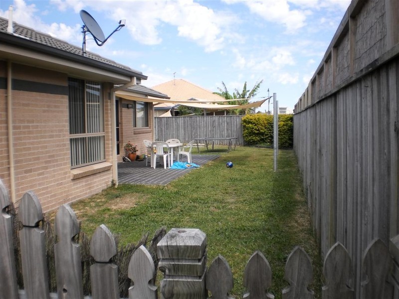 7 Stuarts Way, Tanilba Bay NSW 2319