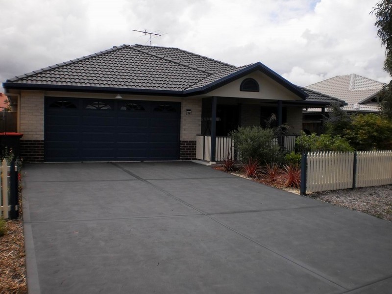 39 Broughton Circuit, Tanilba Bay NSW 2319