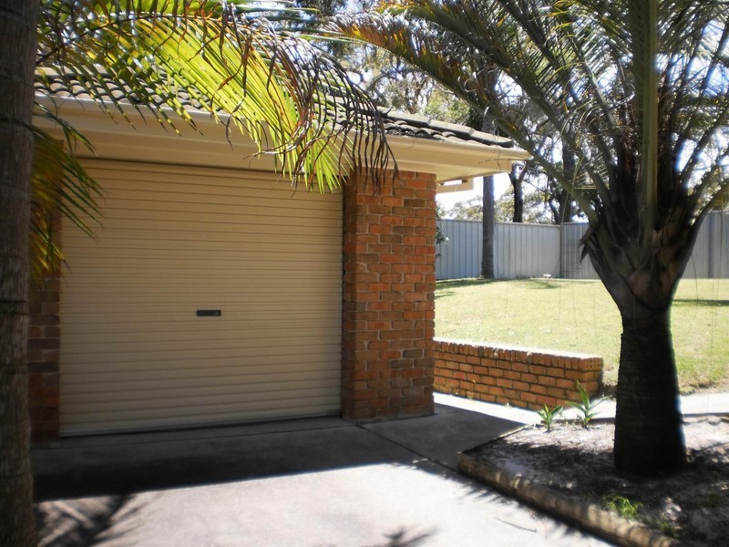 5 Robert Crescent, Lemon Tree Passage NSW 2319