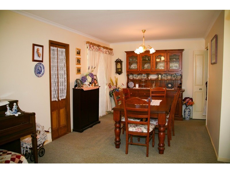 33 Rookes Road, Salt Ash NSW 2318
