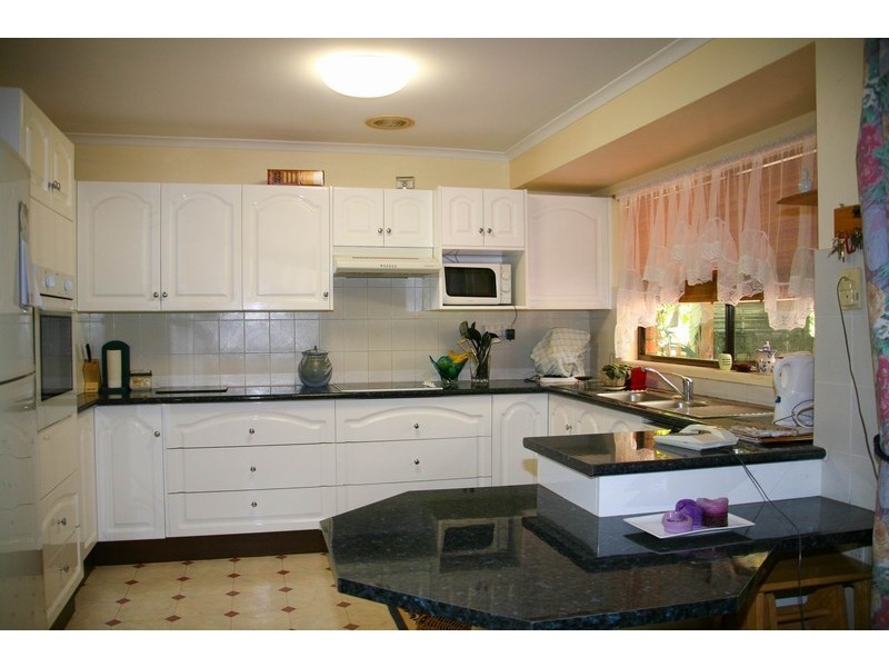 33 Rookes Road, Salt Ash NSW 2318