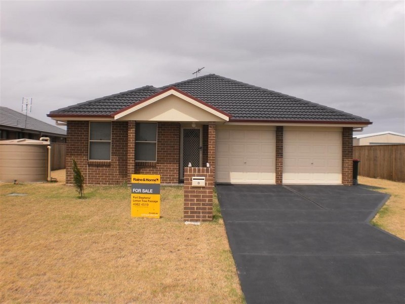 8 Pyramus Way, Tanilba Bay NSW 2319