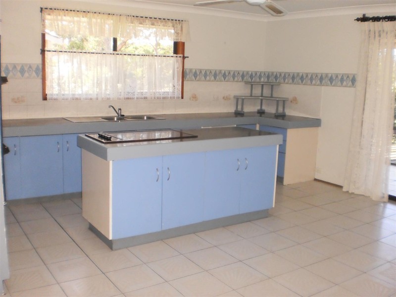 8 Dean Pde, Lemon Tree Passage NSW 2319