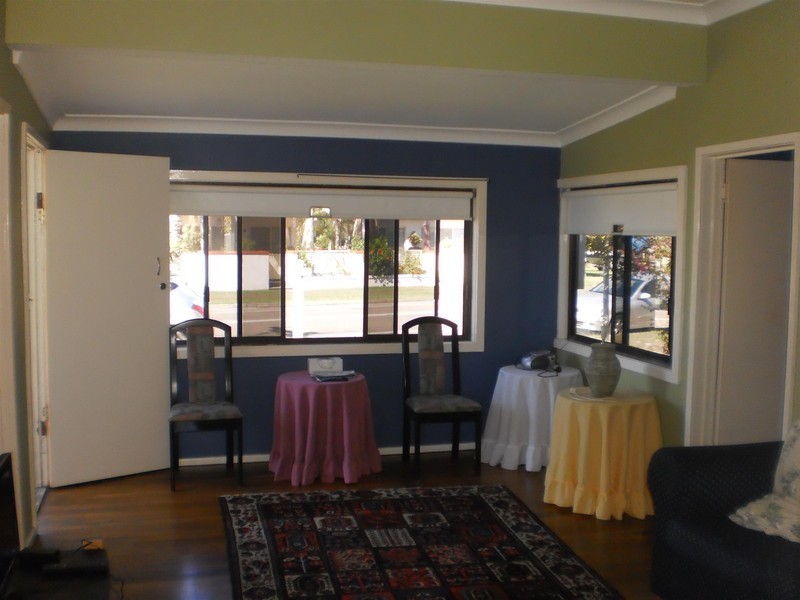 4 Meredith Avenue, Lemon Tree Passage NSW 2319