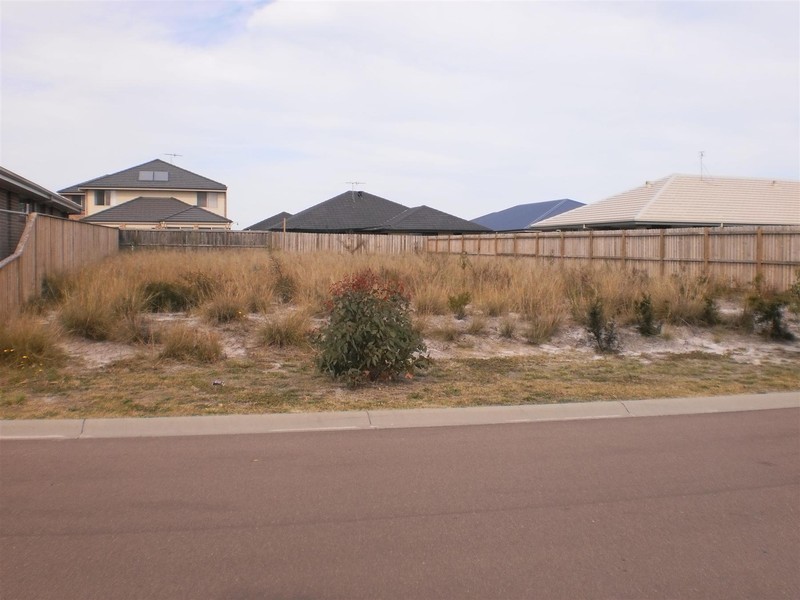 4 Matilda Avenue, Tanilba Bay NSW 2319