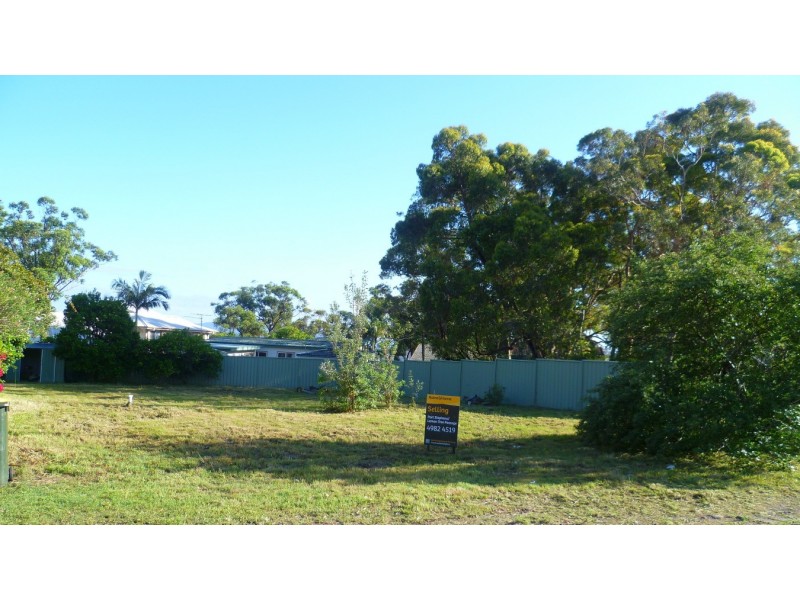 38 King Albert Avenue, Tanilba Bay NSW 2319