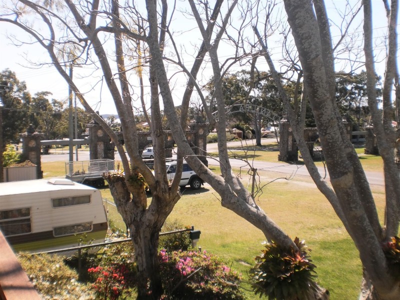 16 Avenue of the Allies, Tanilba Bay NSW 2319