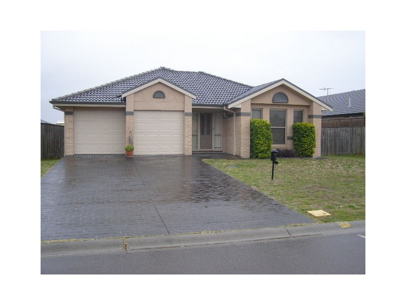 7 Stuarts Way, Tanilba Bay NSW 2319