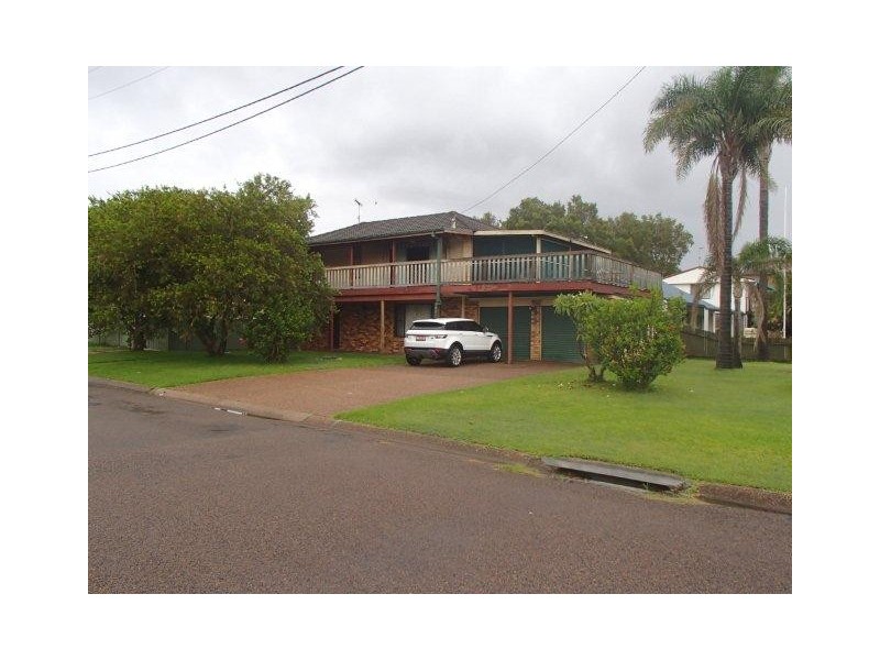 13 Stanley Street, Lemon Tree Passage NSW 2319