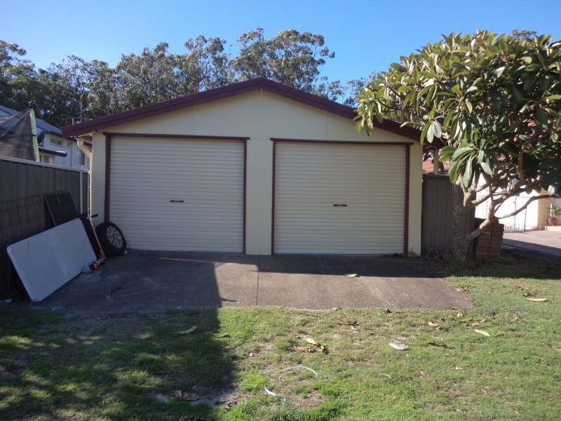 70 Peace Pde, Tanilba Bay NSW 2319