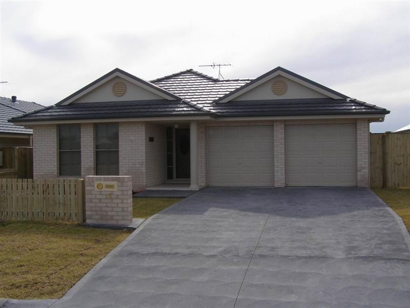 9 Broughton Circuit, Tanilba Bay NSW 2319