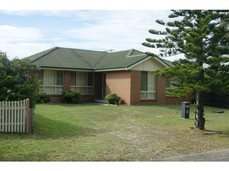 4 Reliance Boulevard, Tanilba Bay NSW 2319