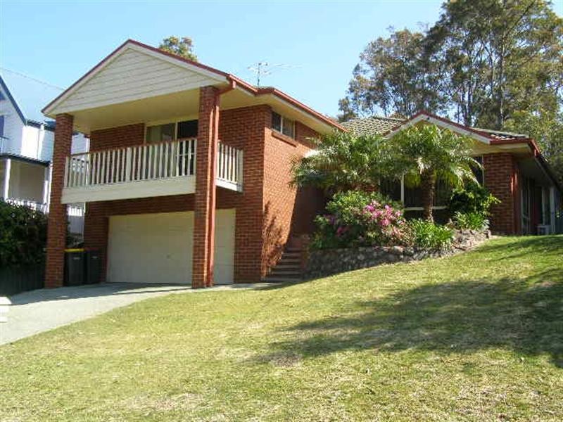 91 Francis Avenue, Lemon Tree Passage NSW 2319