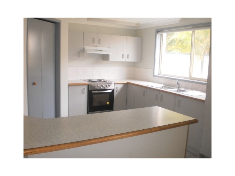 3/2 Shearman Avenue, Lemon Tree Passage NSW 2319