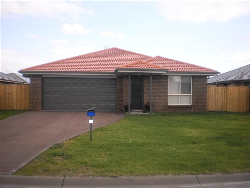 11 Pyramus Way, Tanilba Bay NSW 2319