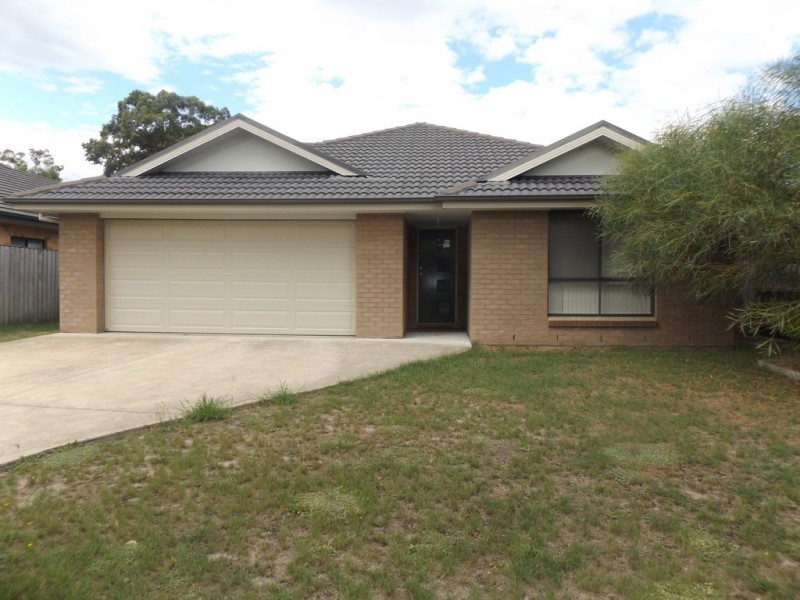 40 Brittania Drive, Tanilba Bay NSW 2319