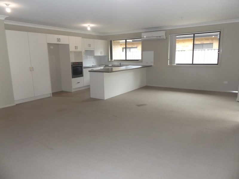 40 Brittania Drive, Tanilba Bay NSW 2319
