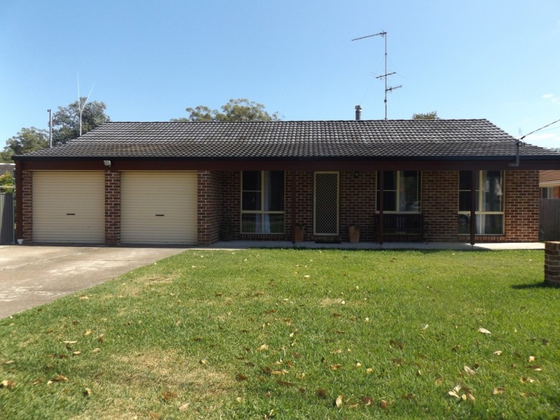 10 Cambridge Avenue, Lemon Tree Passage NSW 2319