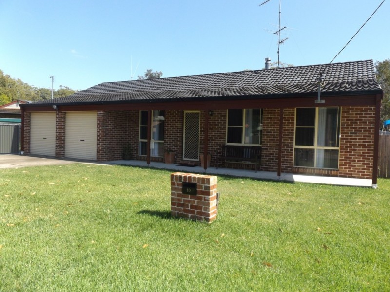 10 Cambridge Avenue, Lemon Tree Passage NSW 2319