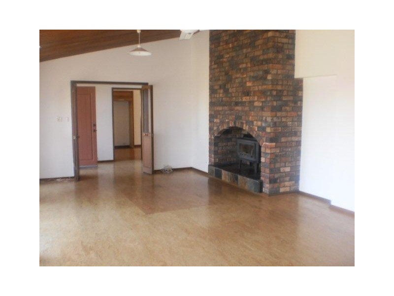 83 Francis Avenue, Lemon Tree Passage NSW 2319
