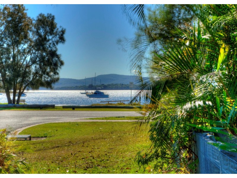 1 President Poincare Parade, Tanilba Bay NSW 2319