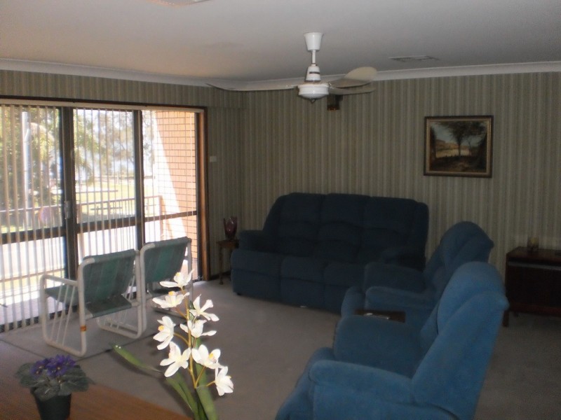 4 Peace Parade, Tanilba Bay NSW 2319